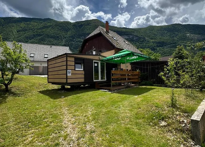 Simonai Mobile Homes 캠프장