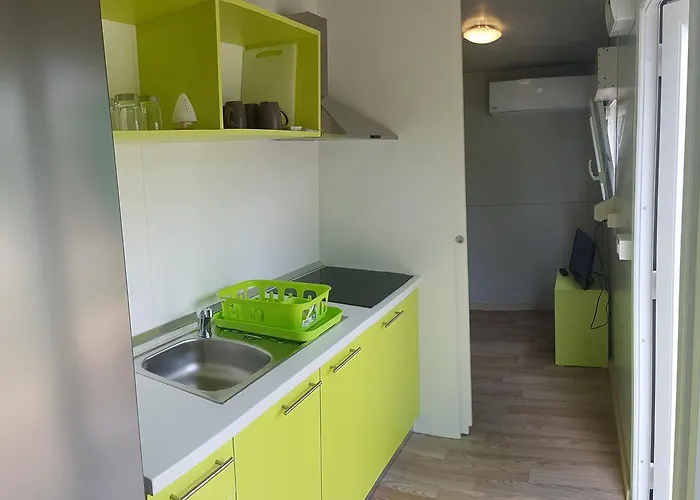 Simonai Mobile Homes 캠프장